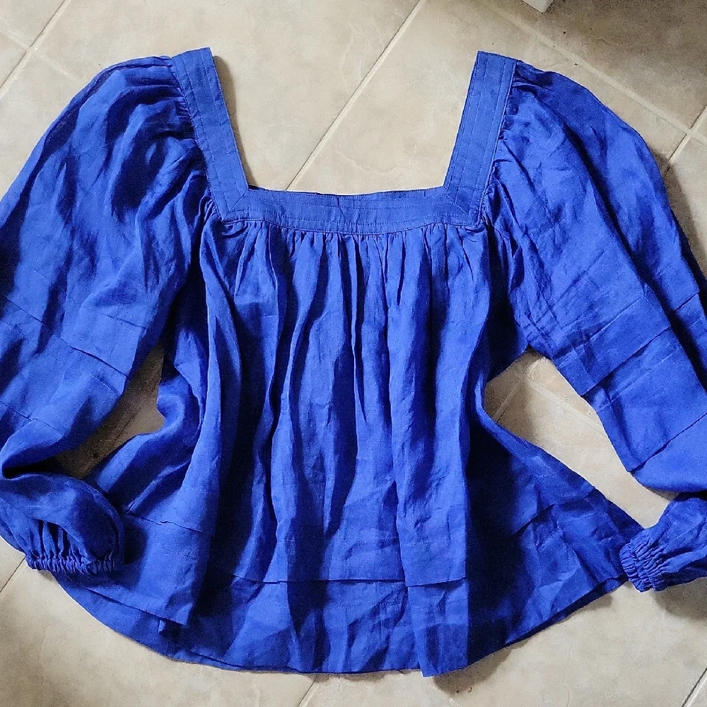 Banana Republic vibrant effortless